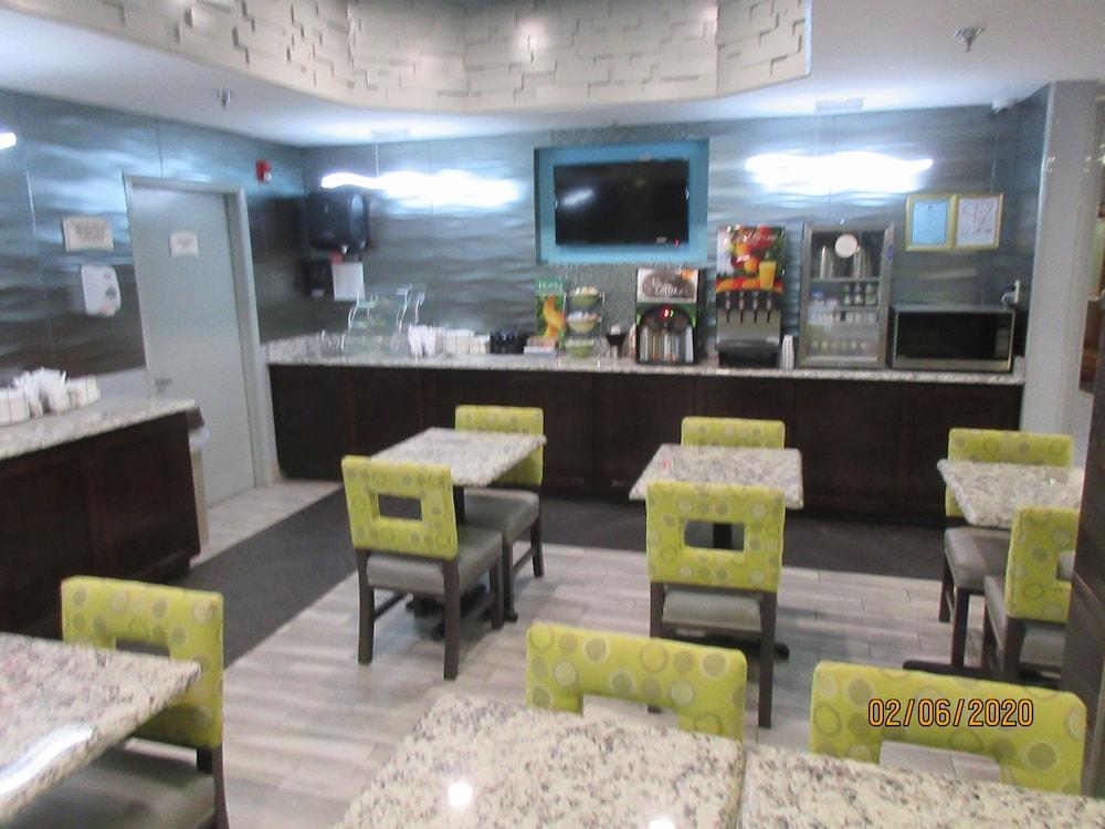Quality Inn & Suites Montgomery East Carmichael Rd Ngoại thất bức ảnh