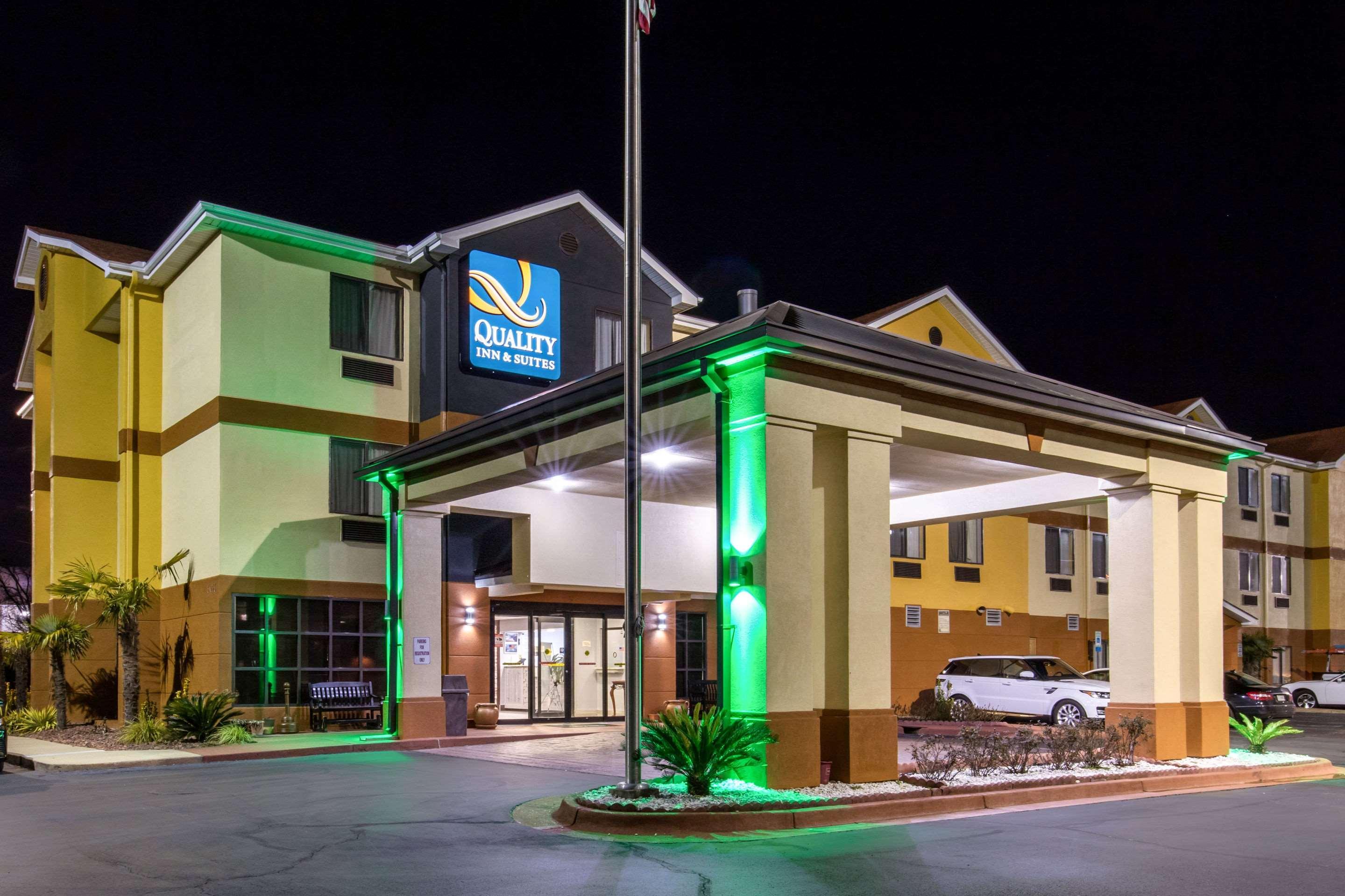 Quality Inn & Suites Montgomery East Carmichael Rd Ngoại thất bức ảnh