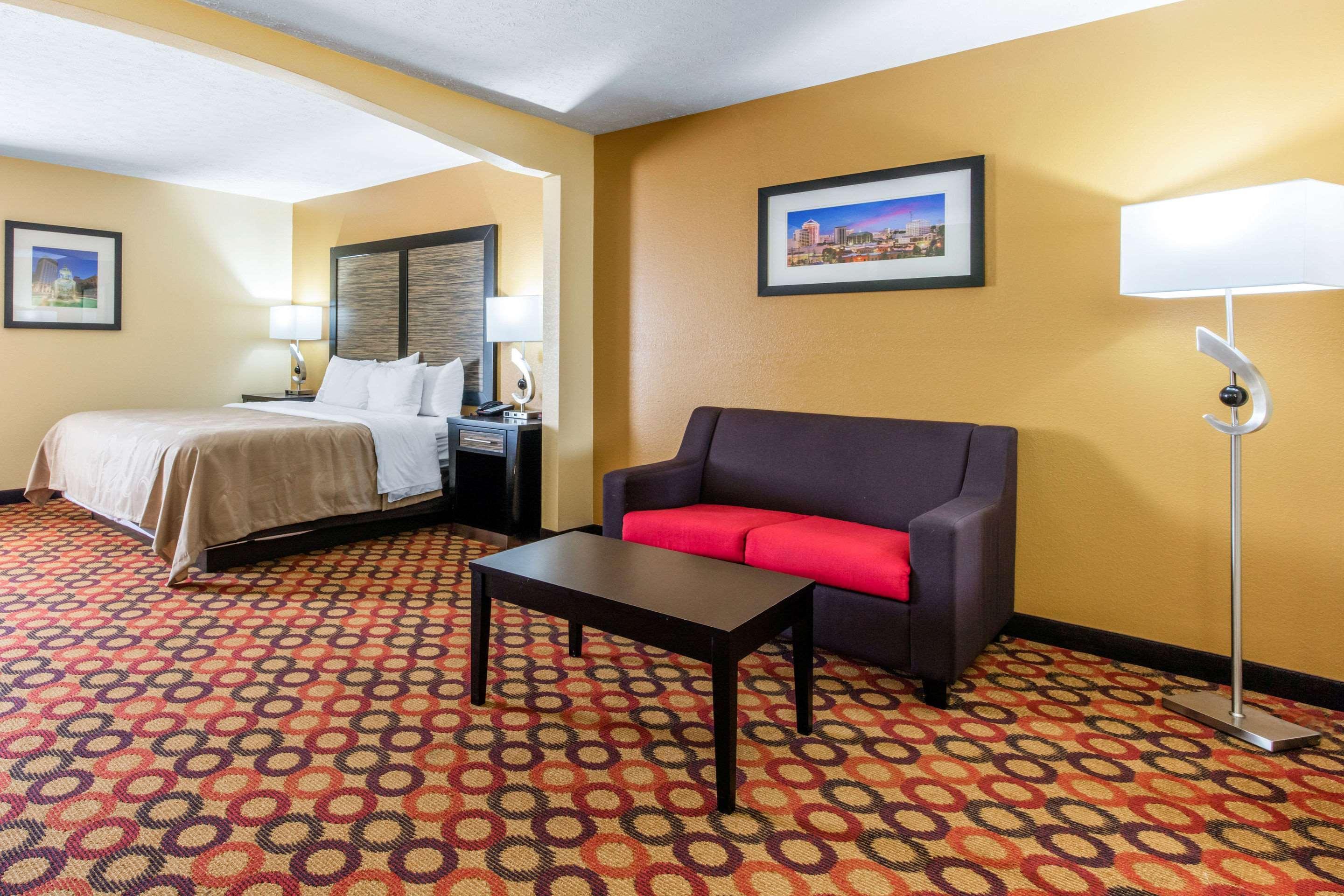Quality Inn & Suites Montgomery East Carmichael Rd Ngoại thất bức ảnh