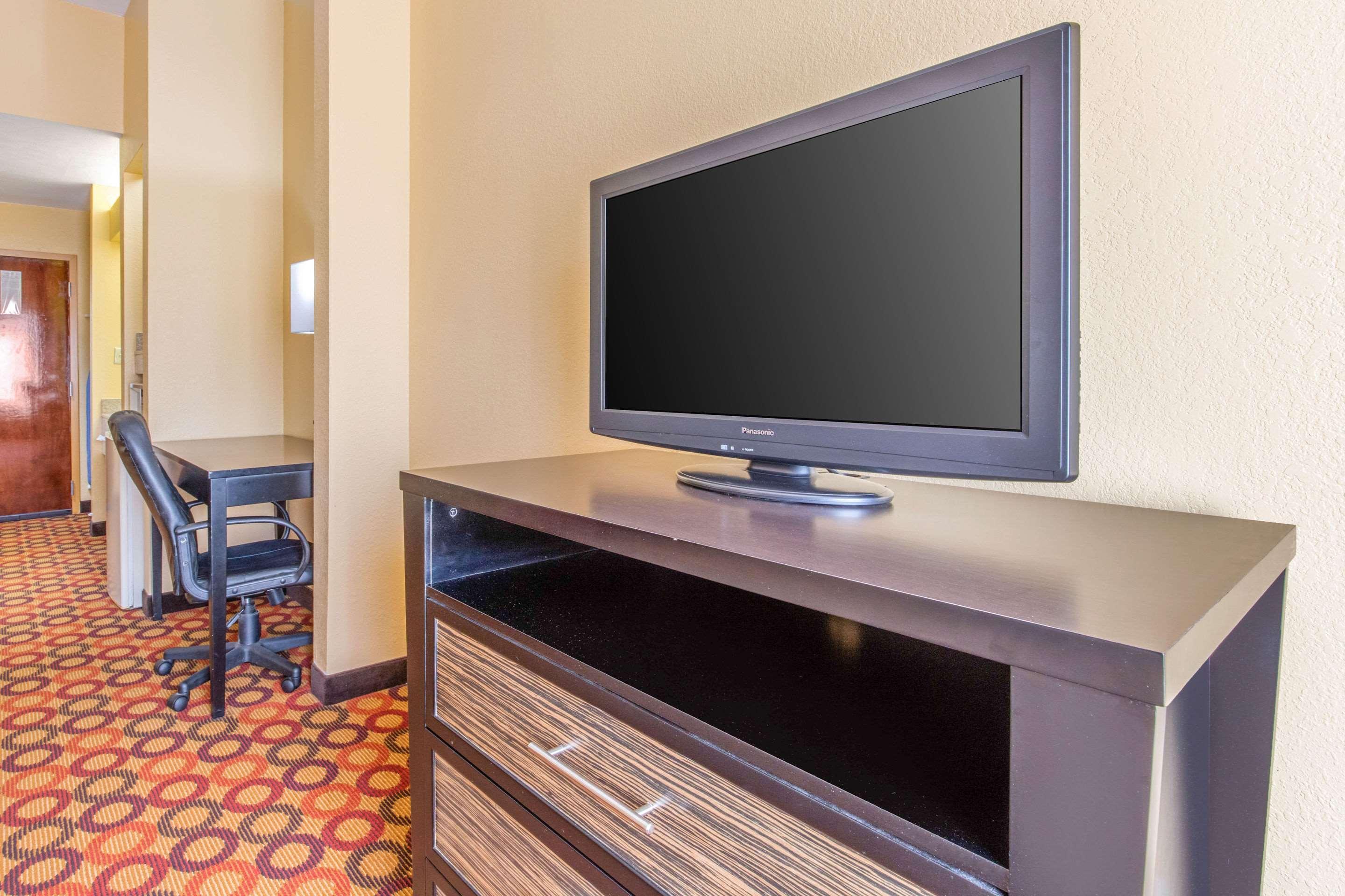 Quality Inn & Suites Montgomery East Carmichael Rd Ngoại thất bức ảnh