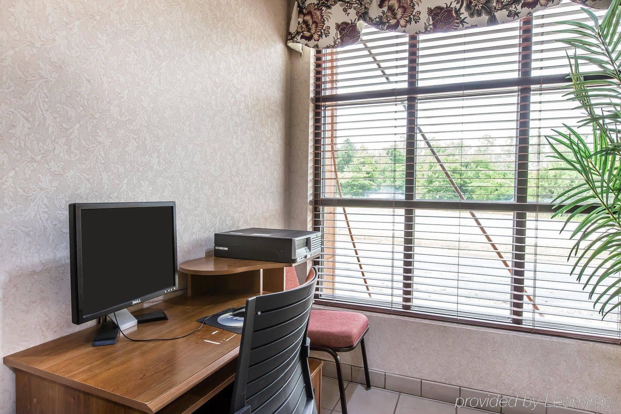 Quality Inn & Suites Montgomery East Carmichael Rd Ngoại thất bức ảnh